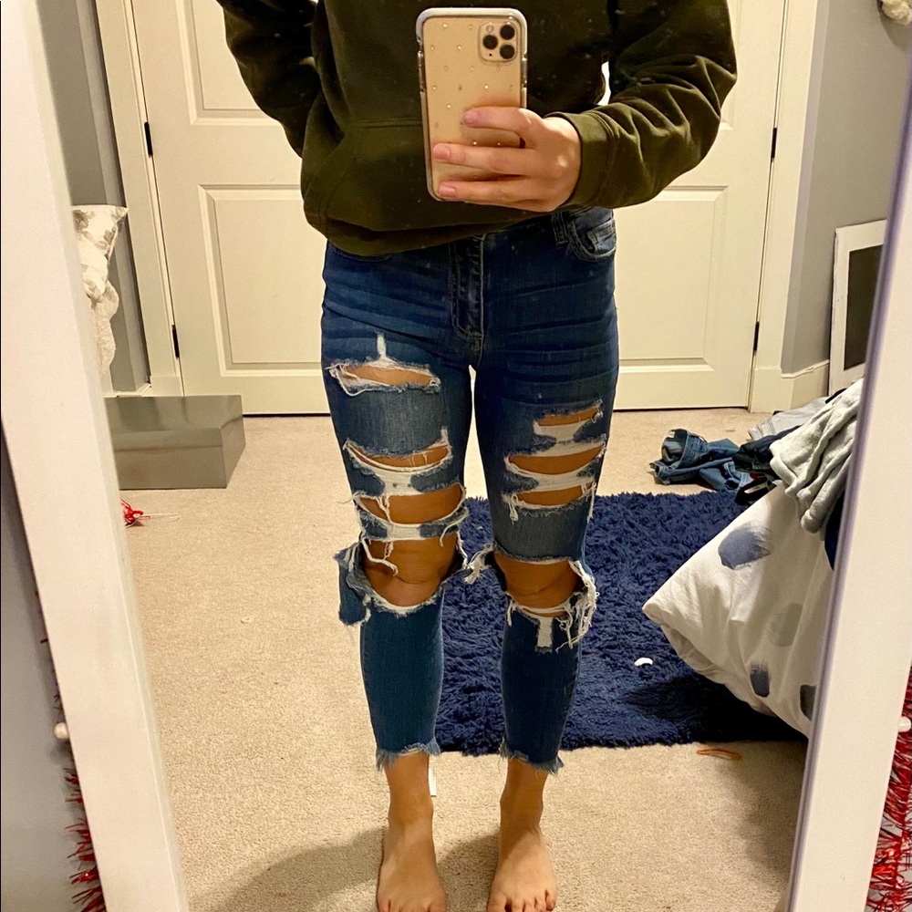 Women’s Ripped Jeans